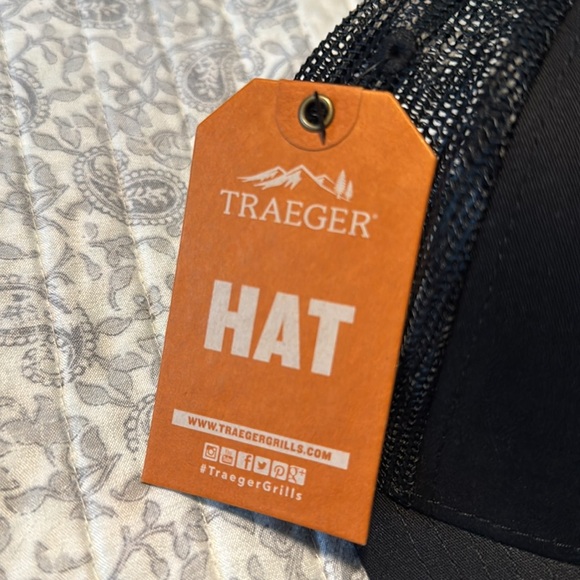 Traeger Wood Fired Pellet Grills Trucker Hat NWT - Picture 4 of 10